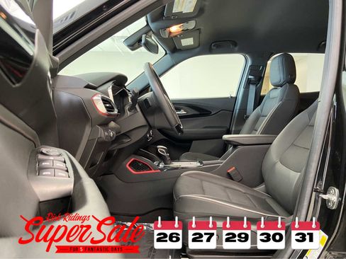 Used 2022 Chevrolet TrailBlazer RS w/ Convenience Package image 13
