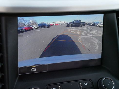 Used 2023 GMC Acadia SLT image 29