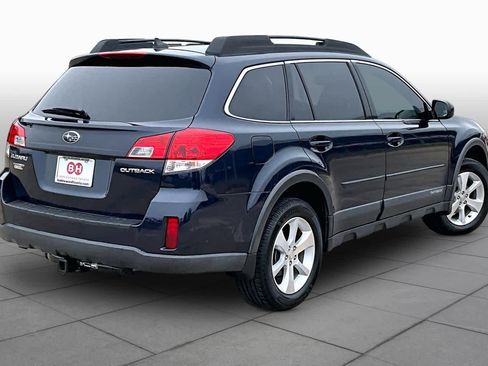 Used 2014 Subaru Outback 2.5i Limited w/ Moonroof Package AWD/4WD image 13