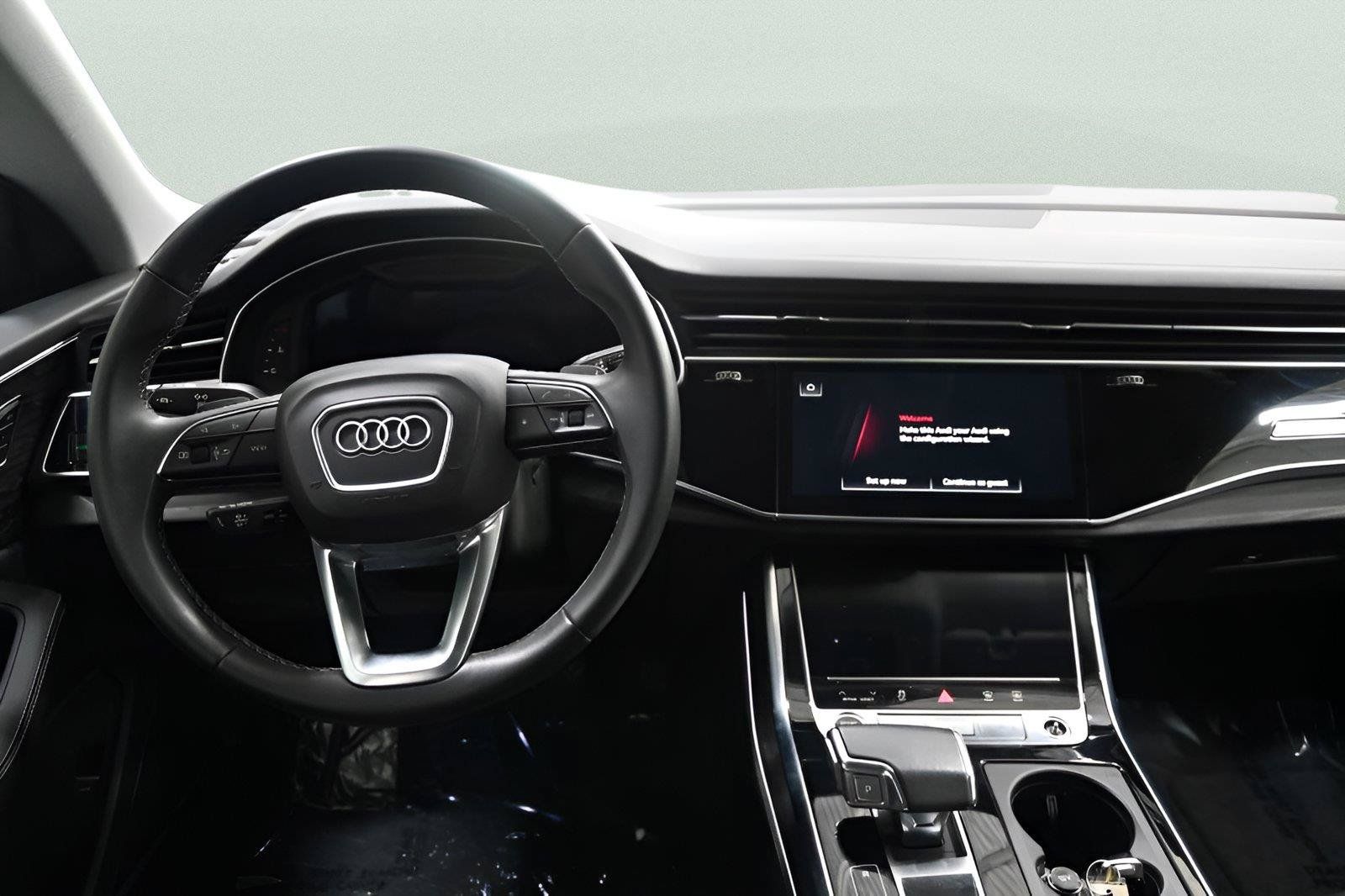 Used 2023 Audi Q8 Prestige AWD/4WD image 11