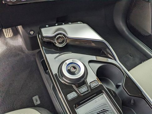 Certified 2024 Kia EV6 GT-Line w/ GT-Line White Seat Package image 29