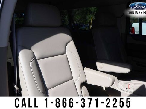 Used 2015 Chevrolet Suburban LT w/ Luxury Package RWD image 32