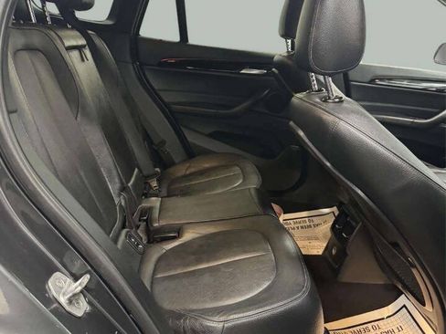 Used 2017 BMW X1 xDrive28i w/ Premium Package AWD/4WD image 8