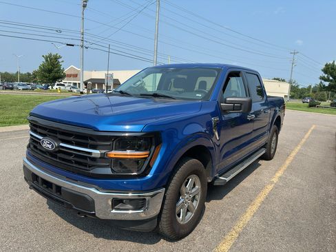 Used 2025 Ford F150 XLT w/ Equipment Group 301A Standard AWD/4WD image 8
