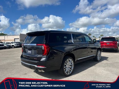 New 2026 GMC Yukon XL Denali w/ Denali Reserve Package AWD/4WD image 7