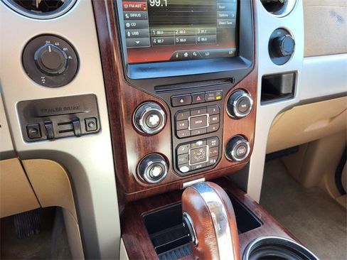 Used 2014 Ford F150 King Ranch w/ King Ranch Luxury Package image 11
