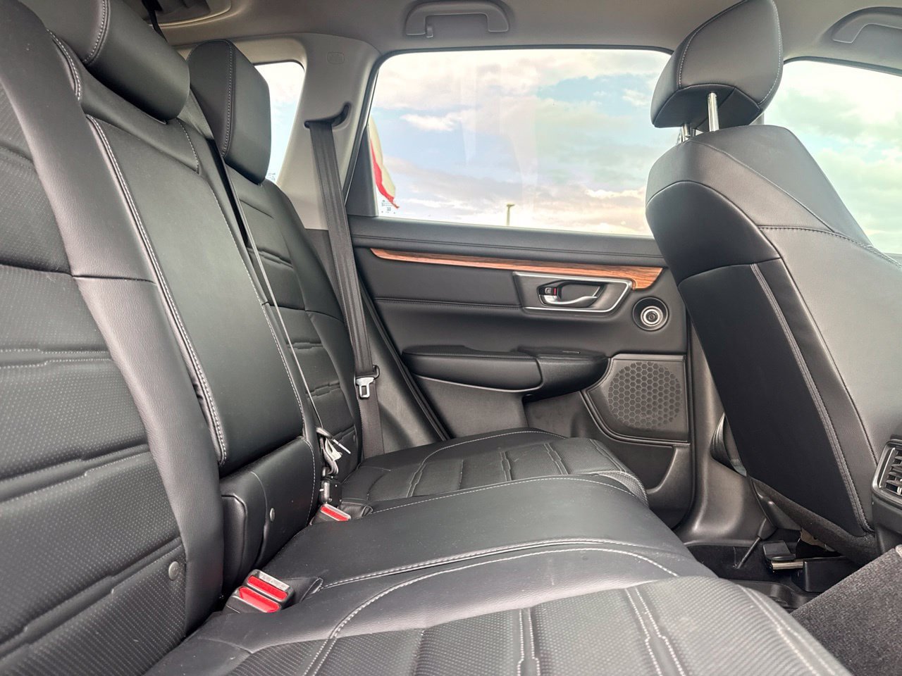 Used 2018 Honda CR-V Touring image 33