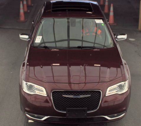 Used 2019 Chrysler 300 Limited AWD/4WD image 3