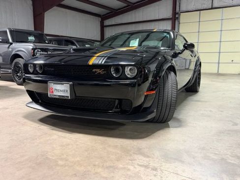 Used 2022 Dodge Challenger R/T Scat Pack RWD image 3