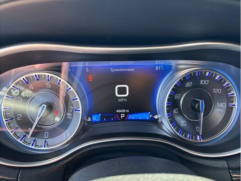 Used 2021 Chrysler 300 S RWD image 15