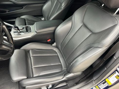 Used 2022 BMW 430i Convertible w/ M Sport Package image 8