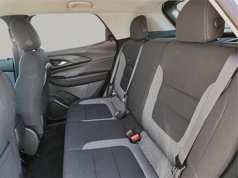 Used 2025 Chevrolet TrailBlazer LS w/ LS Convenience Package image 10