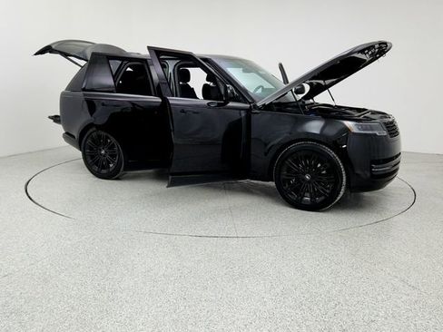 Certified 2024 Land Rover Range Rover SE image 10