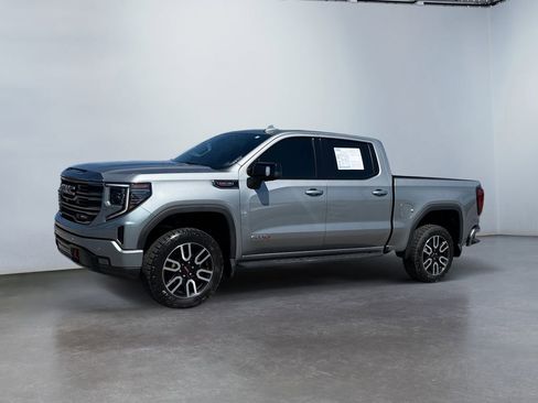 Used 2023 GMC Sierra 1500 AT4 w/ AT4 Premium Package AWD/4WD image 7