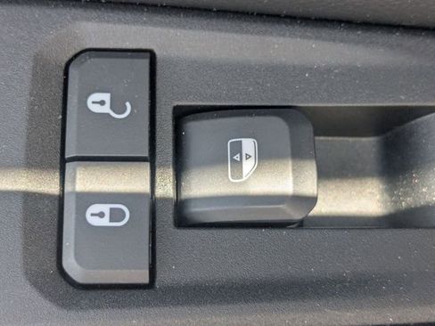 Used 2024 Jeep Grand Cherokee Limited RWD image 25
