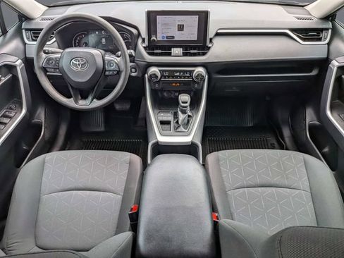 Used 2024 Toyota RAV4 XLE FWD image 18