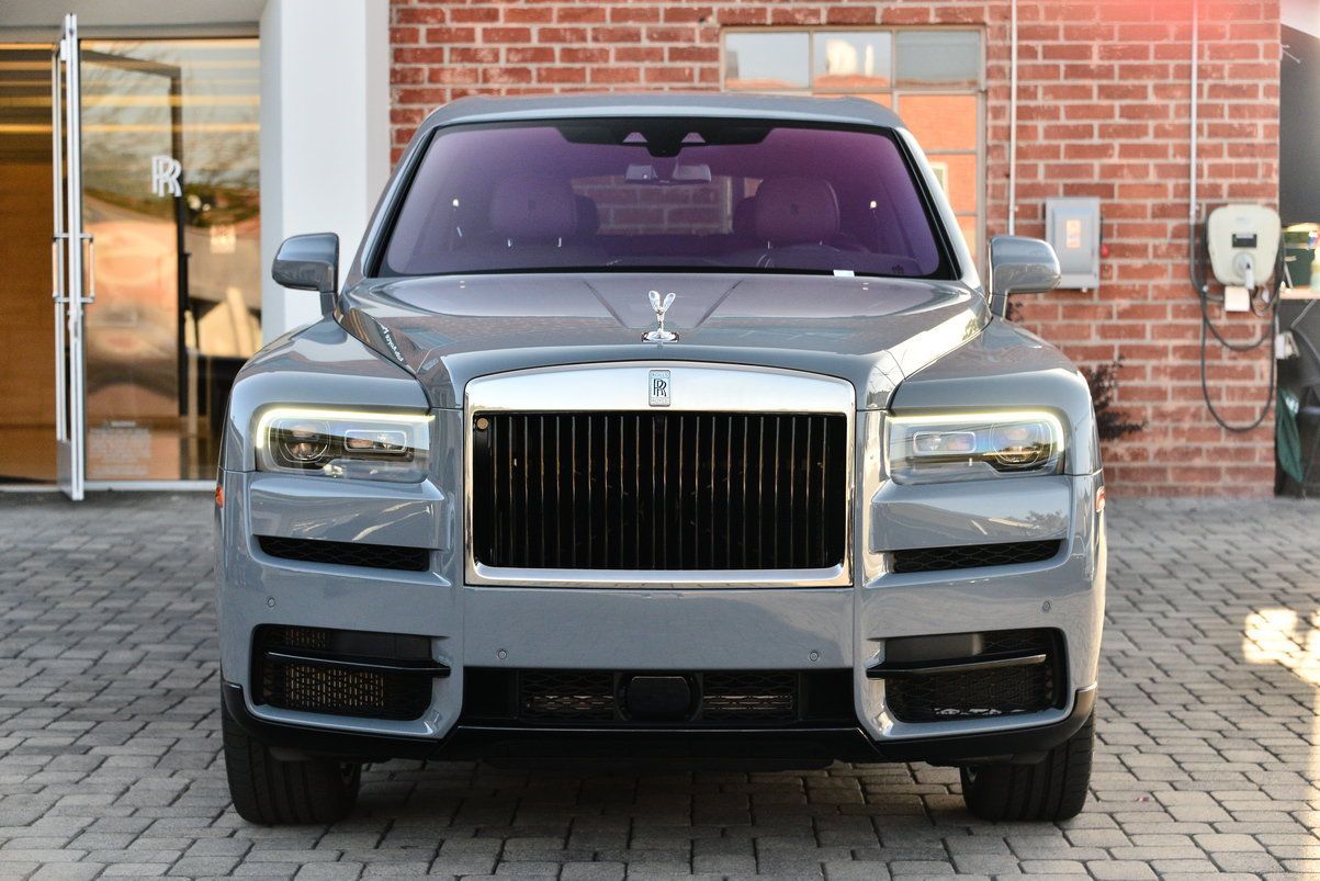 Certified 2022 Rolls-Royce Cullinan w/ Technology Package AWD/4WD image 5