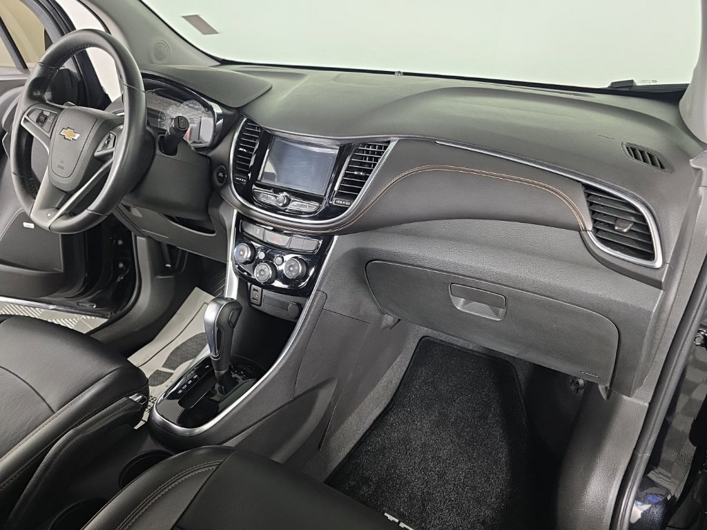 Used 2017 Chevrolet Trax Premier AWD/4WD image 35