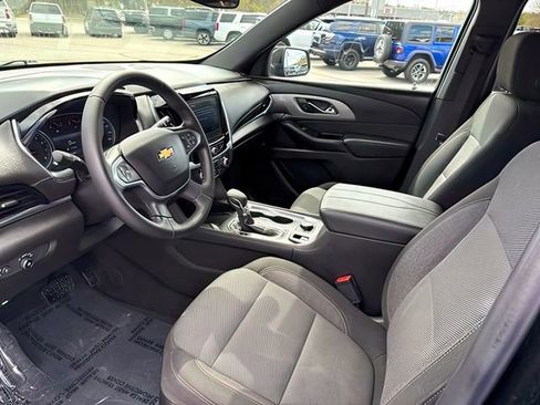 Used 2023 Chevrolet Traverse LT AWD/4WD image 15