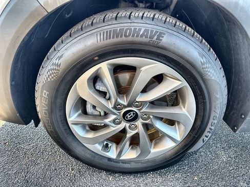 Used 2018 Hyundai Tucson SEL image 18