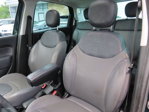 Used 2015 FIAT 500L Trekking FWD image 40
