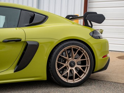 Used 2025 Porsche 718 Cayman GT4 RS image 14