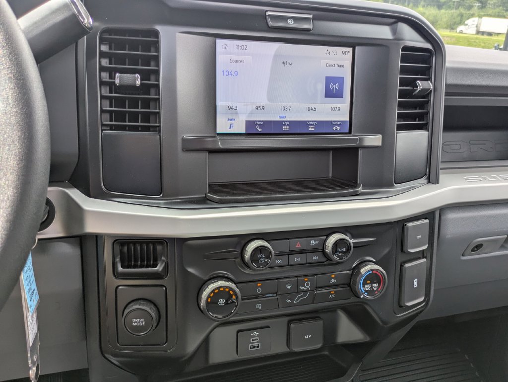 New 2026 Ford F450 XL w/ XL Chrome Package RWD image 9