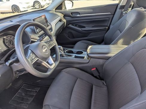 Used 2023 Nissan Altima 2.5 SV image 23