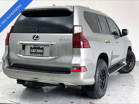Used 2023 Lexus GX 460 Premium w/ Premium Package image 2
