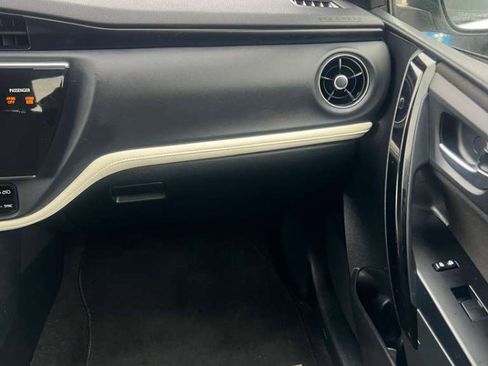 Used 2018 Toyota Corolla iM w/ Carpet Mat Package (TMS) image 32