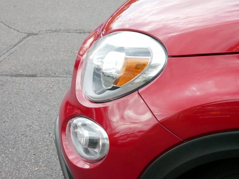 Used 2018 FIAT 500X Trekking w/ Cold Weather Package image 16