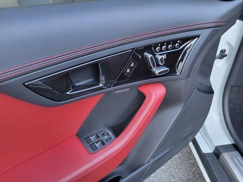 Used 2021 Jaguar F-TYPE Convertible image 26
