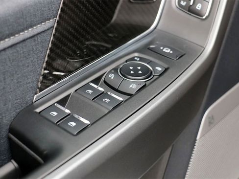 New 2026 Ford F250 Lariat w/ Black Appearance Package image 13