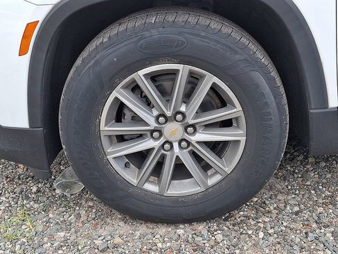 Certified 2023 Chevrolet Traverse LT AWD/4WD image 32