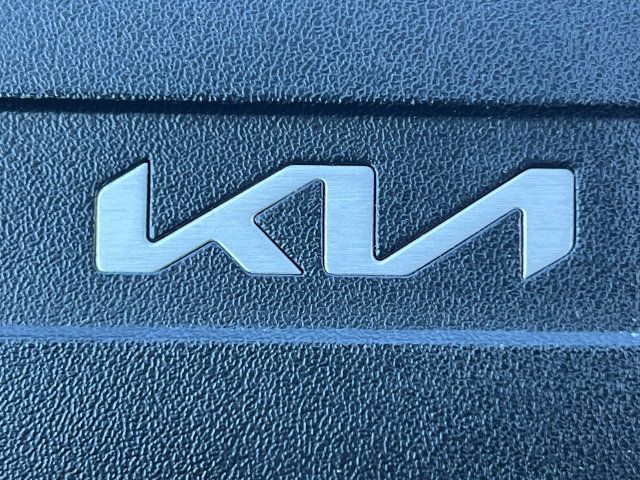 Used 2025 Kia K4 FWD image 12