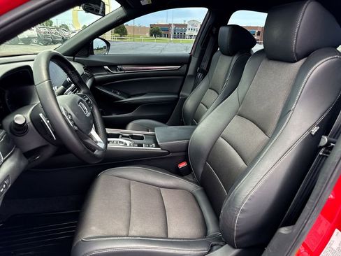 Used 2022 Honda Accord Sport image 11