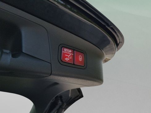 Certified 2026 Mercedes-Benz GLA 250 image 31
