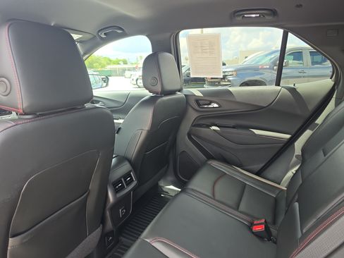 Used 2024 Chevrolet Equinox RS w/ RS Leather Package FWD image 11