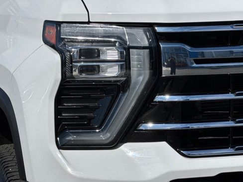 Used 2025 Chevrolet Silverado 2500 LTZ w/ LTZ Premium Package image 42