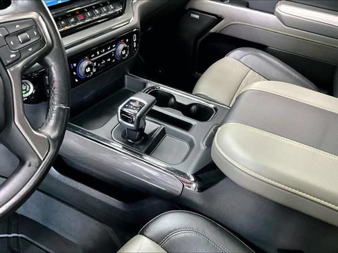 Used 2023 Chevrolet Silverado 1500 ZR2 w/ Technology Package AWD/4WD image 18