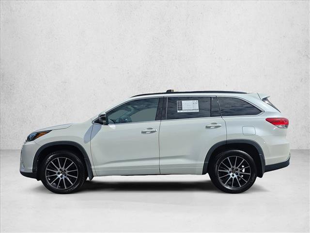 Used 2018 Toyota Highlander SE AWD/4WD image 8