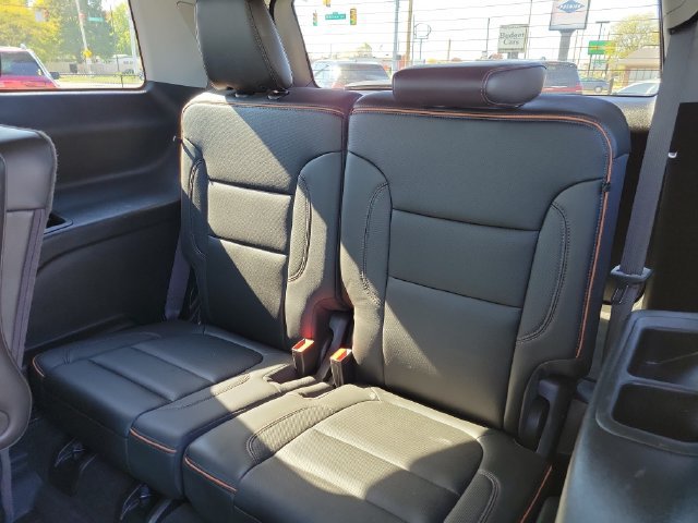 Used 2023 GMC Acadia AT4 w/ Technology Package AWD/4WD image 13