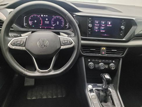 Used 2022 Volkswagen Taos SEL w/ Panoramic Sunroof Package FWD image 22