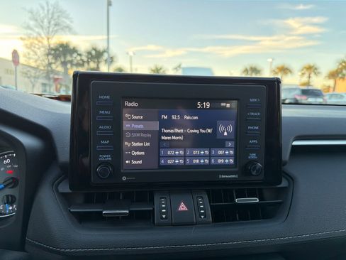 Used 2021 Toyota RAV4 XLE Premium image 64