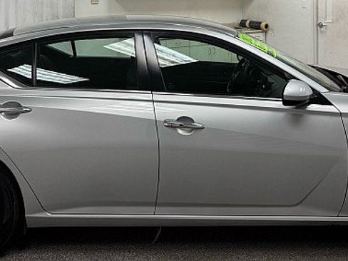 Used 2023 Nissan Altima 2.5 S FWD image 4