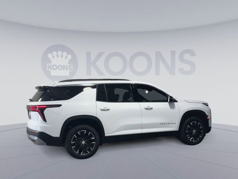 New 2026 Chevrolet Traverse LT w/ Sun and Wheel Package AWD/4WD image 12
