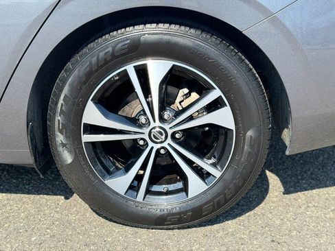 Used 2021 Nissan Sentra SV image 24