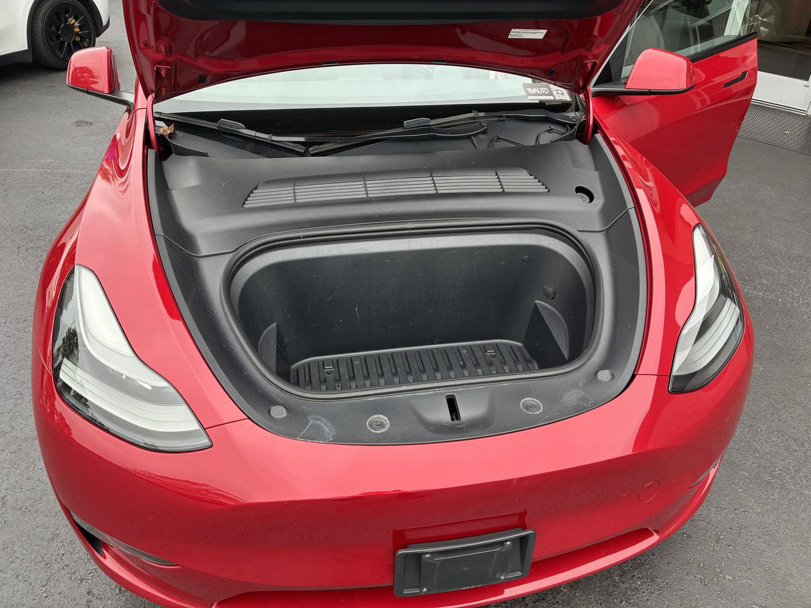 Used 2023 Tesla Model Y Long Range AWD/4WD image 23