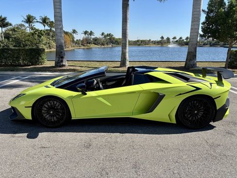 Used 2016 Lamborghini Aventador LP 750-4 Superveloce image 12