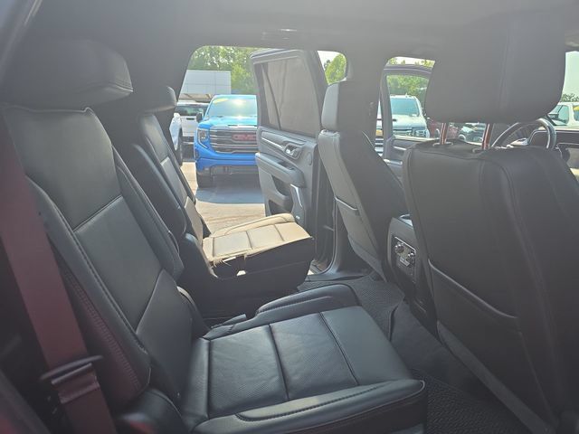 Used 2021 GMC Yukon Denali AWD/4WD image 12
